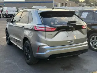 Ford Edge 2022 AWD SE 4dr Crossover