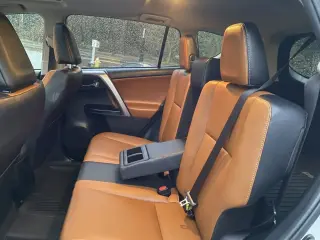 Toyota RAV4 2017 AWD Limited 4dr SUV
