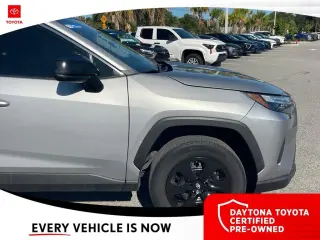 Toyota RAV4 2024 LE 4dr SUV