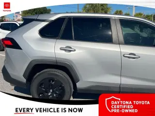 Toyota RAV4 2024 LE 4dr SUV