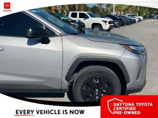 Toyota RAV4 2024 LE 4dr SUV