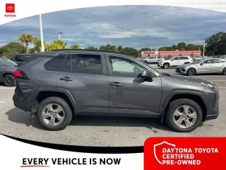 Toyota RAV4 2025 XLE 4dr SUV