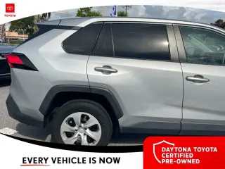 Toyota RAV4 2024 LE 4dr SUV