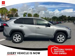 Toyota RAV4 2024 LE 4dr SUV