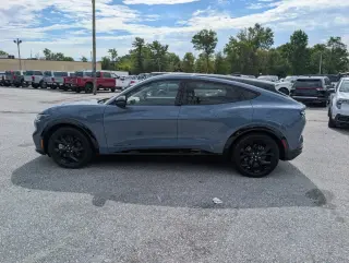 Ford Mustang Mach-E 2023 AWD Premium 4dr SUV