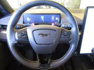 Ford Mustang Mach-E 2023 AWD GT 4dr SUV
