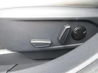 Ford Mustang Mach-E 2023 Premium 4dr SUV
