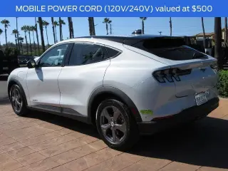 Ford Mustang Mach-E 2023 Select 4dr SUV