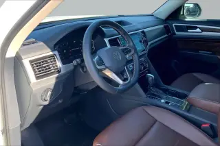 Volkswagen Atlas 2022 V6 SE 4dr SUV con Tecnología