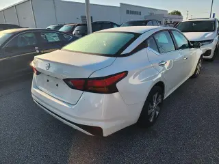 Nissan Altima 2023 2.5 S 4dr Sedán