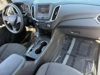 Chevrolet Equinox 2023 LT 4dr SUV con 1LT