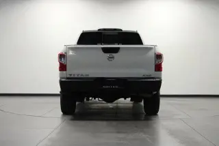 Nissan Titan 2019 4x4 S 4p Cabaña de Tripulante