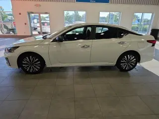 Nissan Altima 2025 2.5 SV 4dr Sed an