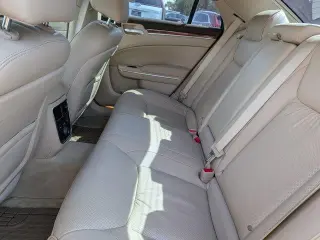 Chrysler 300 2011 C 4dr Sedan
