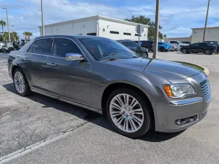 Chrysler 300 2011 C 4dr Sedan