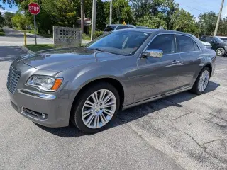 Chrysler 300 2011 C 4dr Sedan