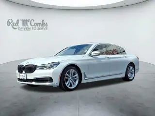 BMW Serie 7 2019 750i 4p Sedan