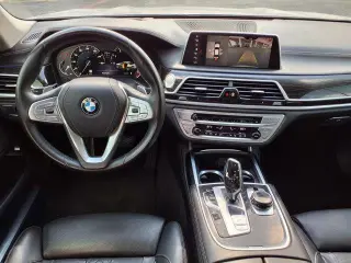 BMW Serie 7 2019 750i 4p Sedan