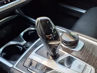 BMW Serie 7 2019 750i 4p Sedan