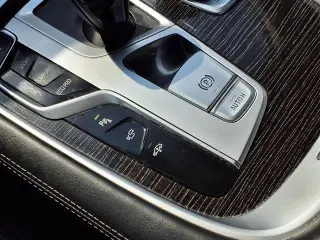 BMW Serie 7 2019 750i 4p Sedan
