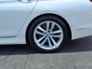 BMW Serie 7 2019 750i 4p Sedan