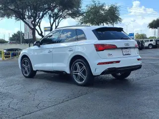 Audi Q5 2023 AWD e quattro S line Premium Plus 55 TFSI 4dr SUV