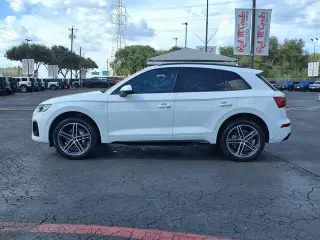 Audi Q5 2023 AWD e quattro S line Premium Plus 55 TFSI 4dr SUV