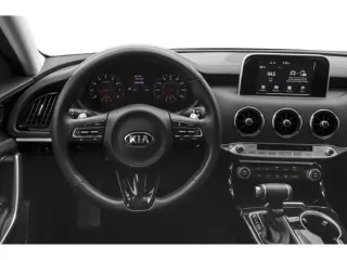 Kia Stinger 2019 4p Sedana