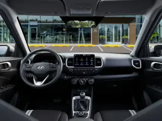 Hyundai VENUE 2026 SEL 4dr Crossover con techo de dos tonos