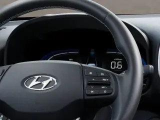 Hyundai VENUE 2026 SEL 4dr Crossover con techo de dos tonos