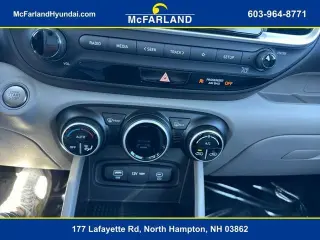 Hyundai VENUE 2024 SEL 4p Crossover
