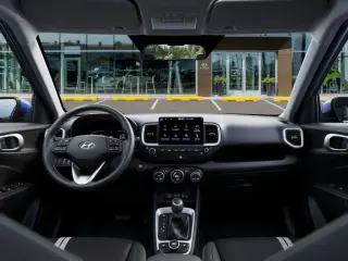 Hyundai VENUE 2026 SEL 4dr Crossover con techo de dos tonos