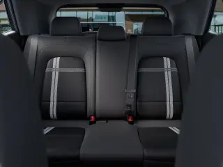 Hyundai VENUE 2026 SEL 4dr Crossover con techo de dos tonos