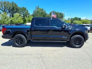 Ford F-150 2024 4x4 XLT 4p SuperCrew 5.5 ft. CB