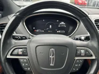Lincoln Nautilus 2020 AWD Reserve 4dr SUV