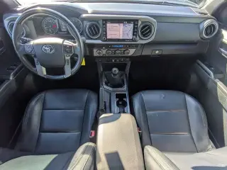 Toyota Tacoma 2022 4x4 SR V6 4p Cab Doble 5.0 ft SB