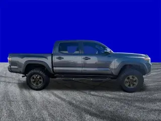 Toyota Tacoma 2022 4x4 SR V6 4p Cab Doble 5.0 ft SB