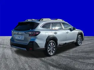 Subaru Outback 2023 AWD Limited 4dr Crossover