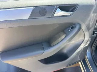Volkswagen Jetta 2013 SE PZEV 4dr Sedan 6A