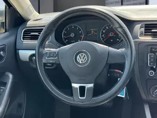 Volkswagen Jetta 2013 SE PZEV 4dr Sedan 6A