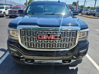 GMC Sierra 1500 2017 4x4 Denali 4dr Crew Cab 6.5 ft. SB