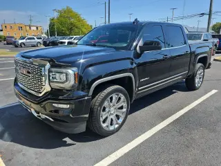 GMC Sierra 1500 2017 4x4 Denali 4dr Crew Cab 6.5 ft. SB