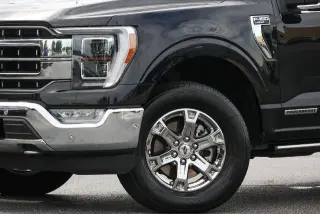 Ford F-150 2022 4x4 Lariat 4p SuperCab 5.5 ft. ST