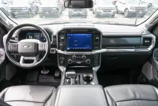 Ford F-150 2022 4x4 Lariat 4p SuperCab 5.5 ft. ST