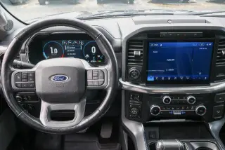 Ford F-150 2022 4x4 Lariat 4p SuperCab 5.5 ft. ST