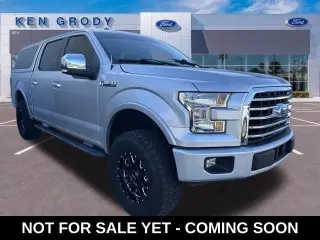 Ford F-150 2017 4x2 XLT 4dr SuperCrew con cabina de 5.5 metros de longitud.