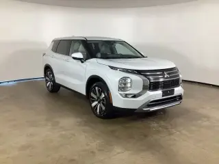 Mitsubishi Outlander 2025 SE 4dr SUV
