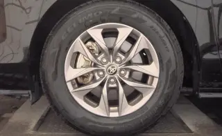 Toyota Sienna 2025 LE 8-Pasajeros 4dr Minivan