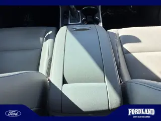 Toyota Highlander 2019 con tracción en las cuatro ruedas XLE 4dr SUV