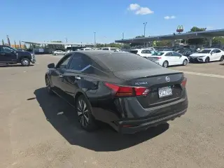 Nissan Altima 2022 2.5 SV 4dr Sedán